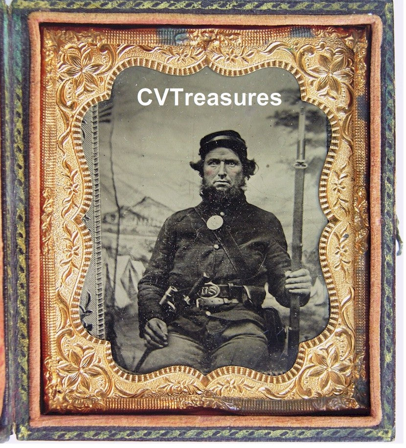 Civil War Union Soldier Tintype Photo Triple armed Hisogtrical Photography 19th Century