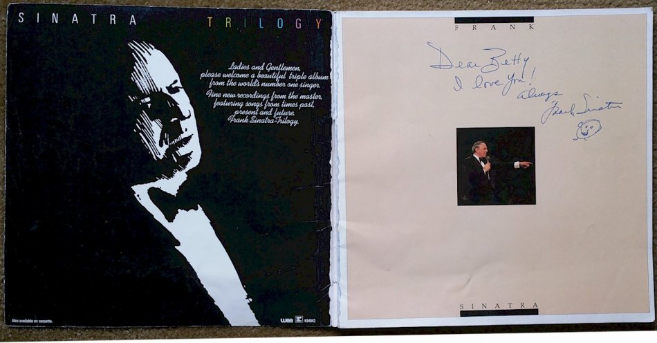 Frank Sinatra Signed Autograph 1980 Concert Program drawing